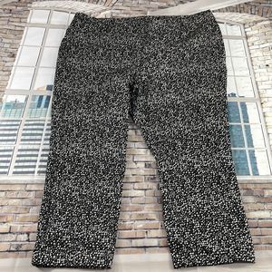 NWT Women’s Lane Bryant Black & White Casual Pants (26) GE02